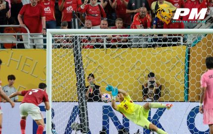 อุสตารี เซฟจุดโทษ ช่วยทีมเจ๊าประเดิม ชิงแชมป์สโมสรโลก